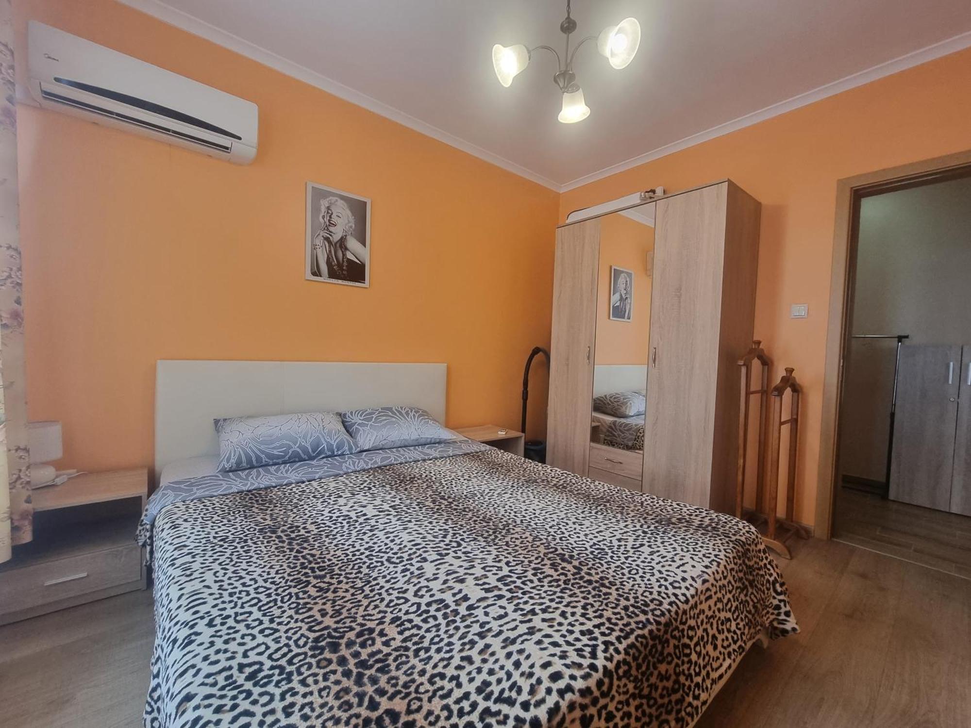 Apartment Natalia 2 Burgas Bagian luar foto